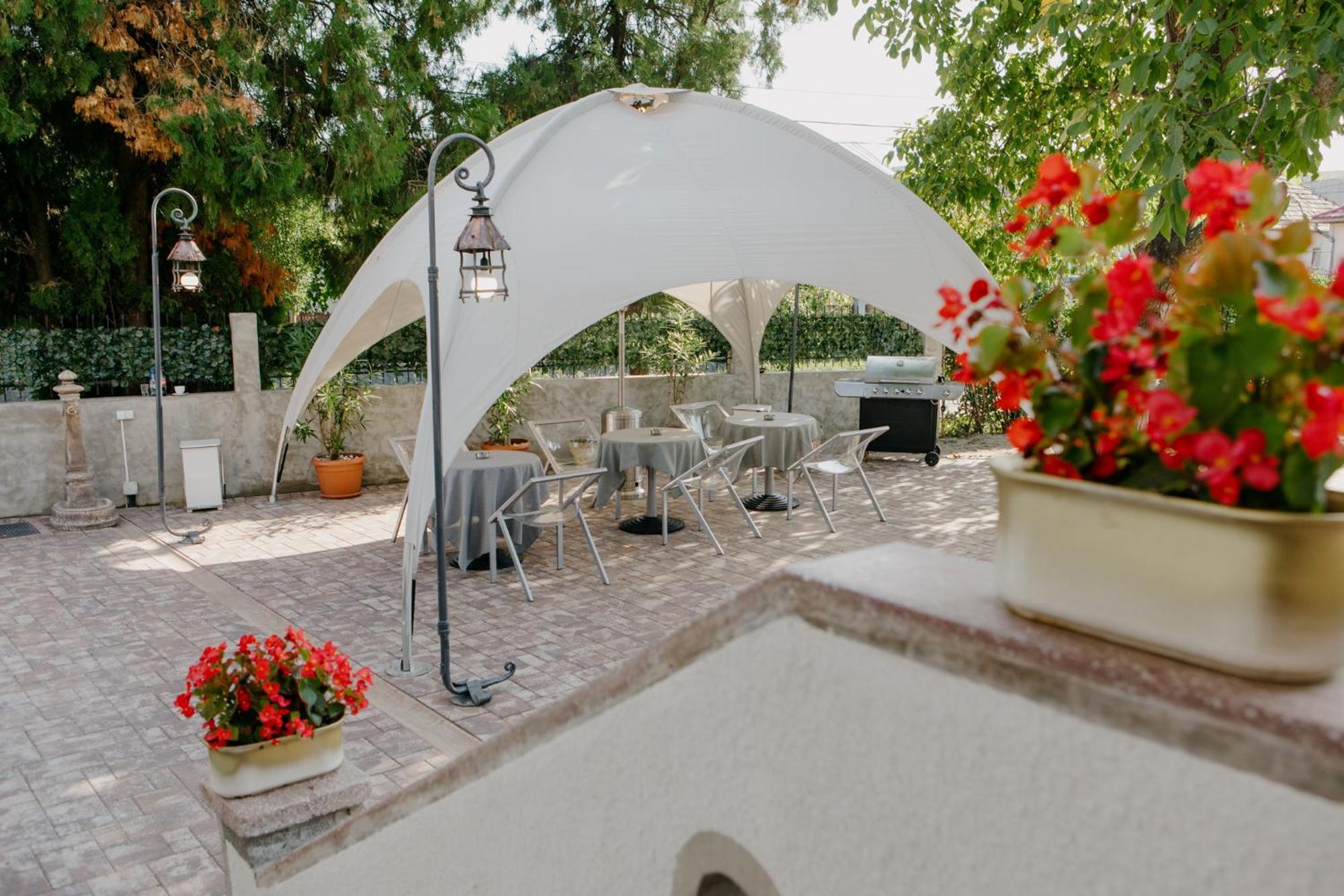 Excelsior Inn Turda Exterior photo