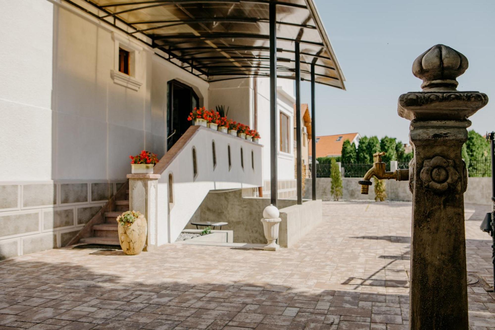 Excelsior Inn Turda Exterior photo